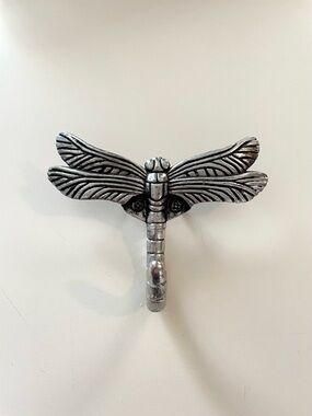 Dragonfly Wall Hook - Silver Decorative Wall Decor
